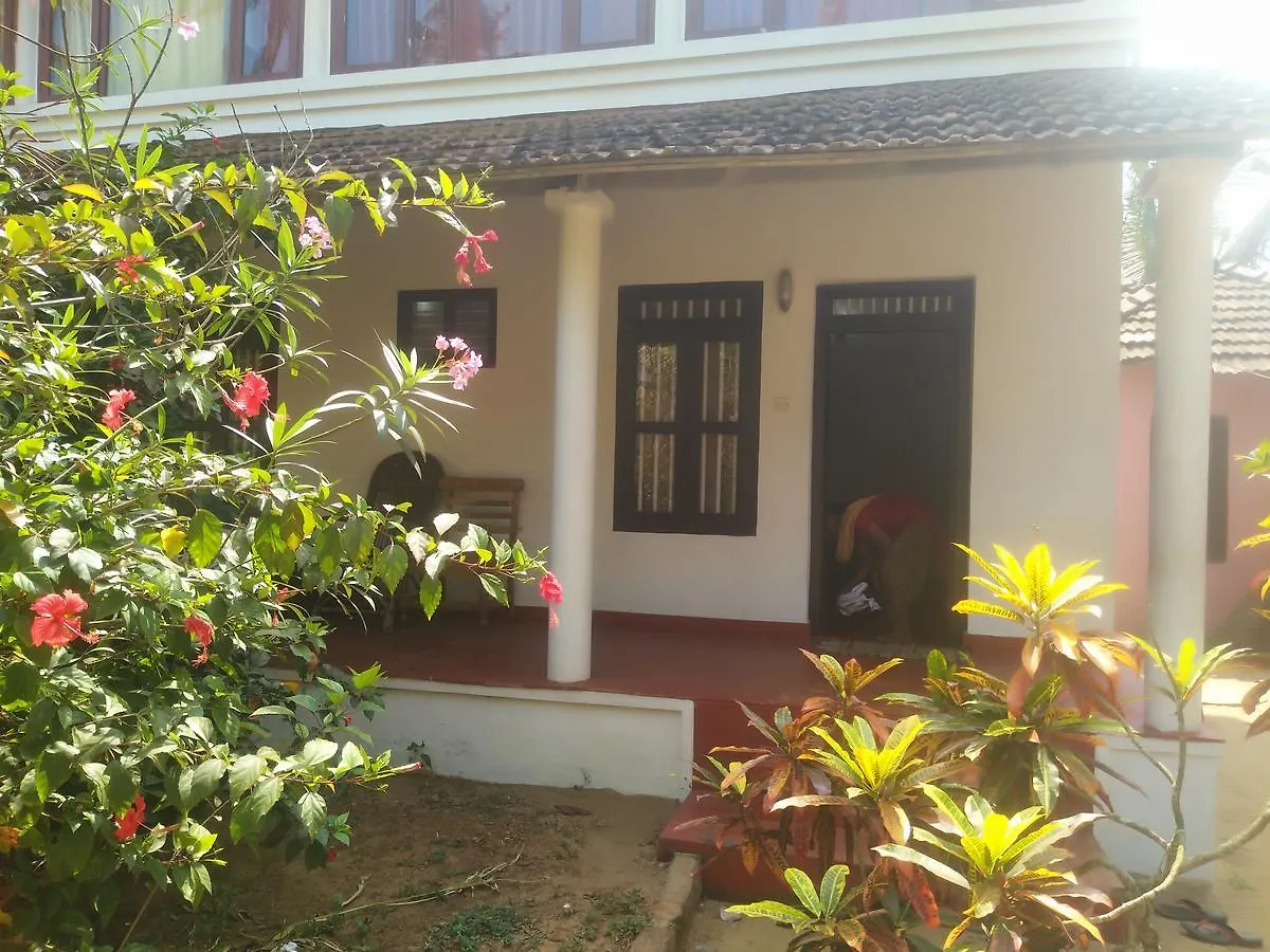 Beach Paradise 2*, Alappuzha India
